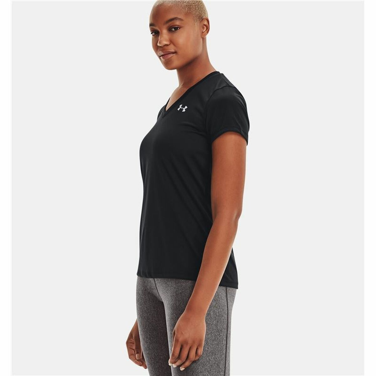 Dames-T-Shirt met Korte Mouwen Under Armour Tech SSV Solid Zwart