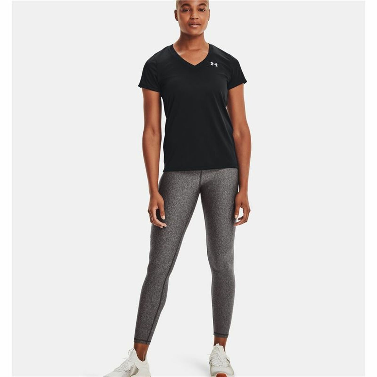 Dames-T-Shirt met Korte Mouwen Under Armour Tech SSV Solid Zwart