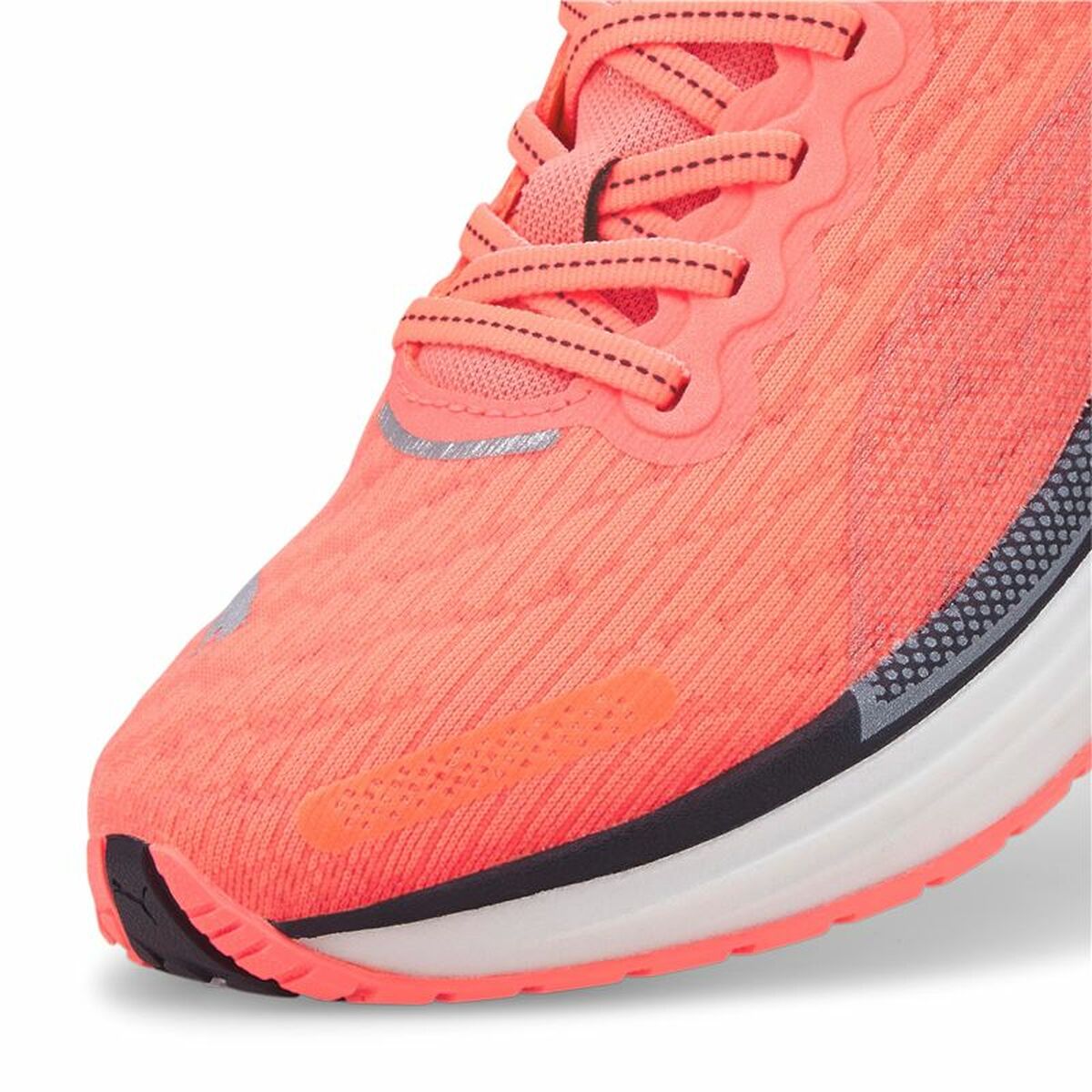 Sportschoenen voor Dames Puma Deviate Nitro 2 Zalm
