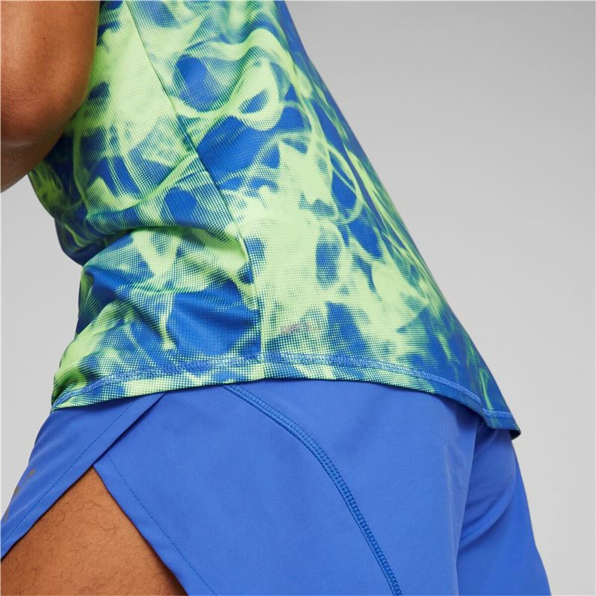 Heren-T-Shirt met Korte Mouwen Puma Run Favorite Blauw Groen