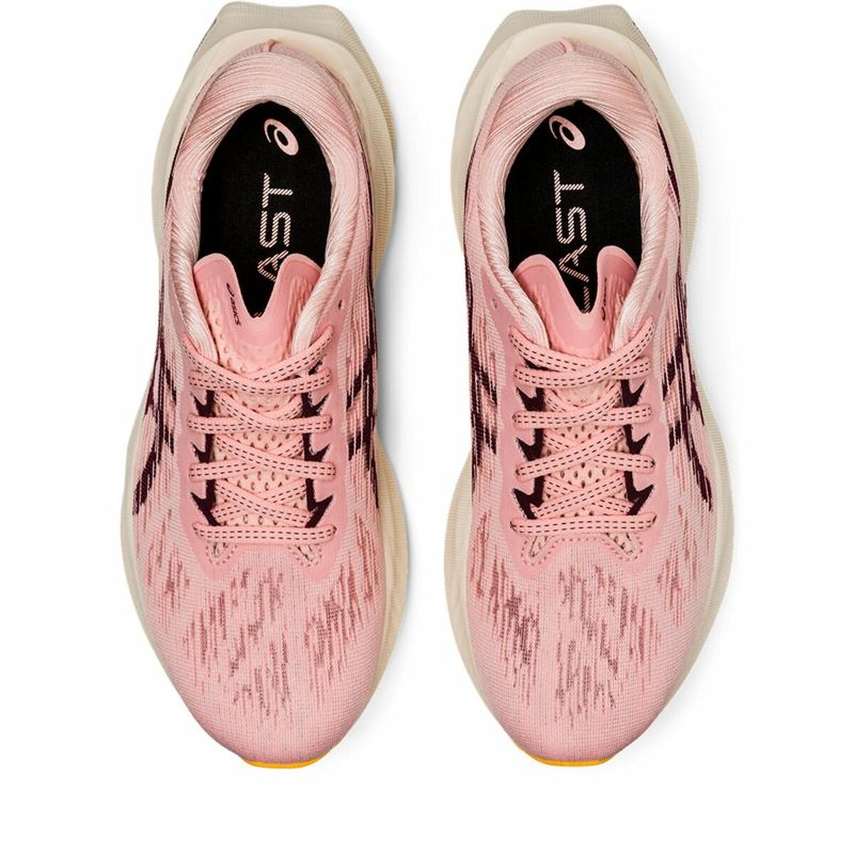 Sportschoenen Asics Novablast 3 Zalm