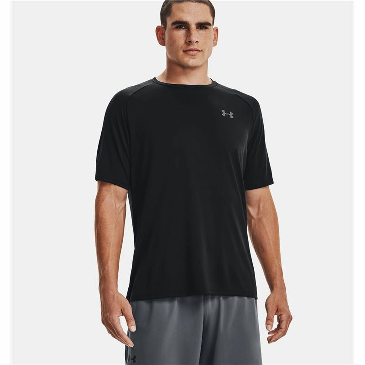 Heren-T-Shirt met Korte Mouwen Under Armour Tech 2.0 Zwart