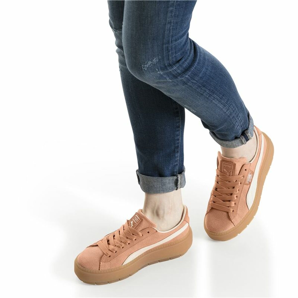 Dames casual sneakers Puma Platform Trace Corduroy Oranje