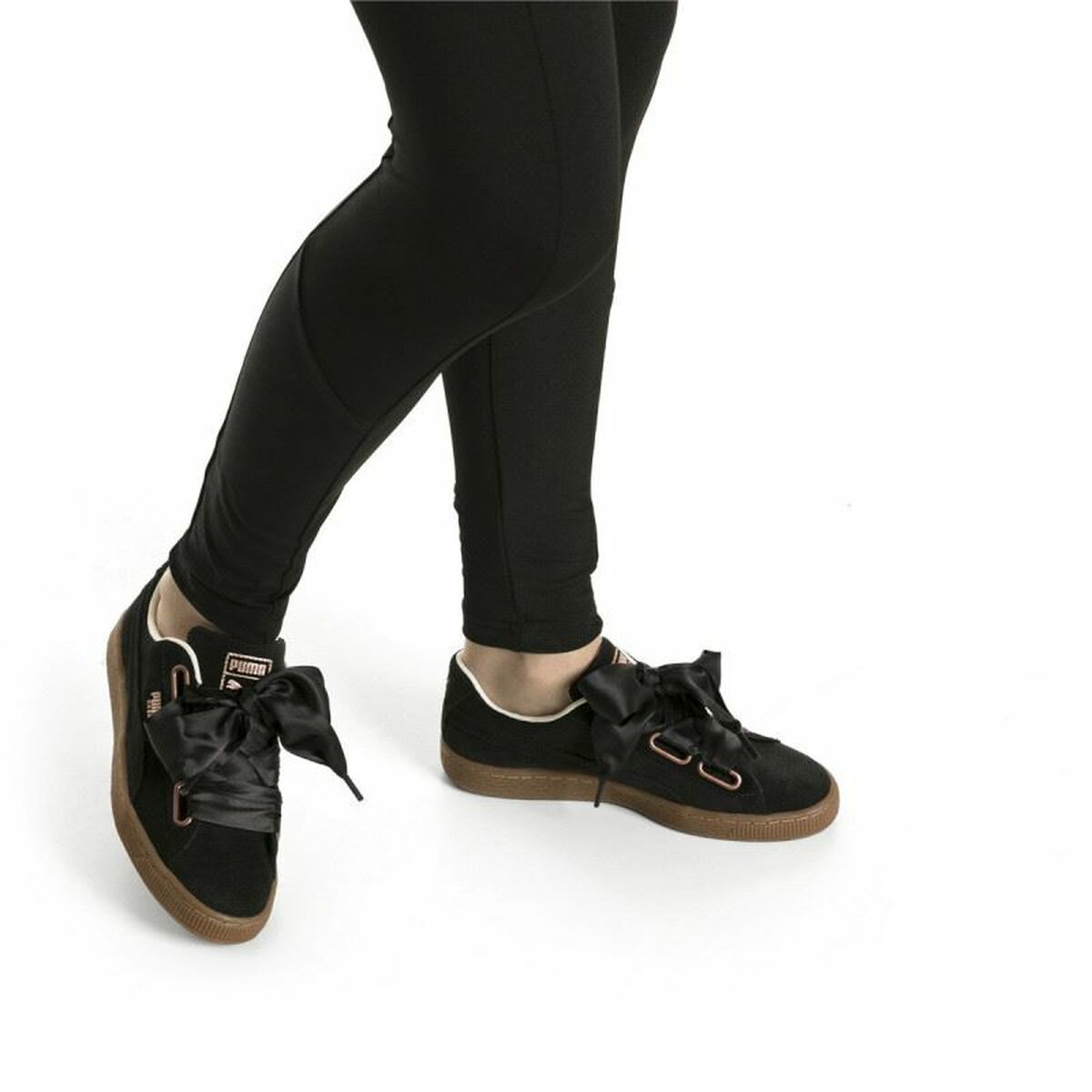 Sportschoenen voor Dames Puma  Basket Heart Corduroy Zwart