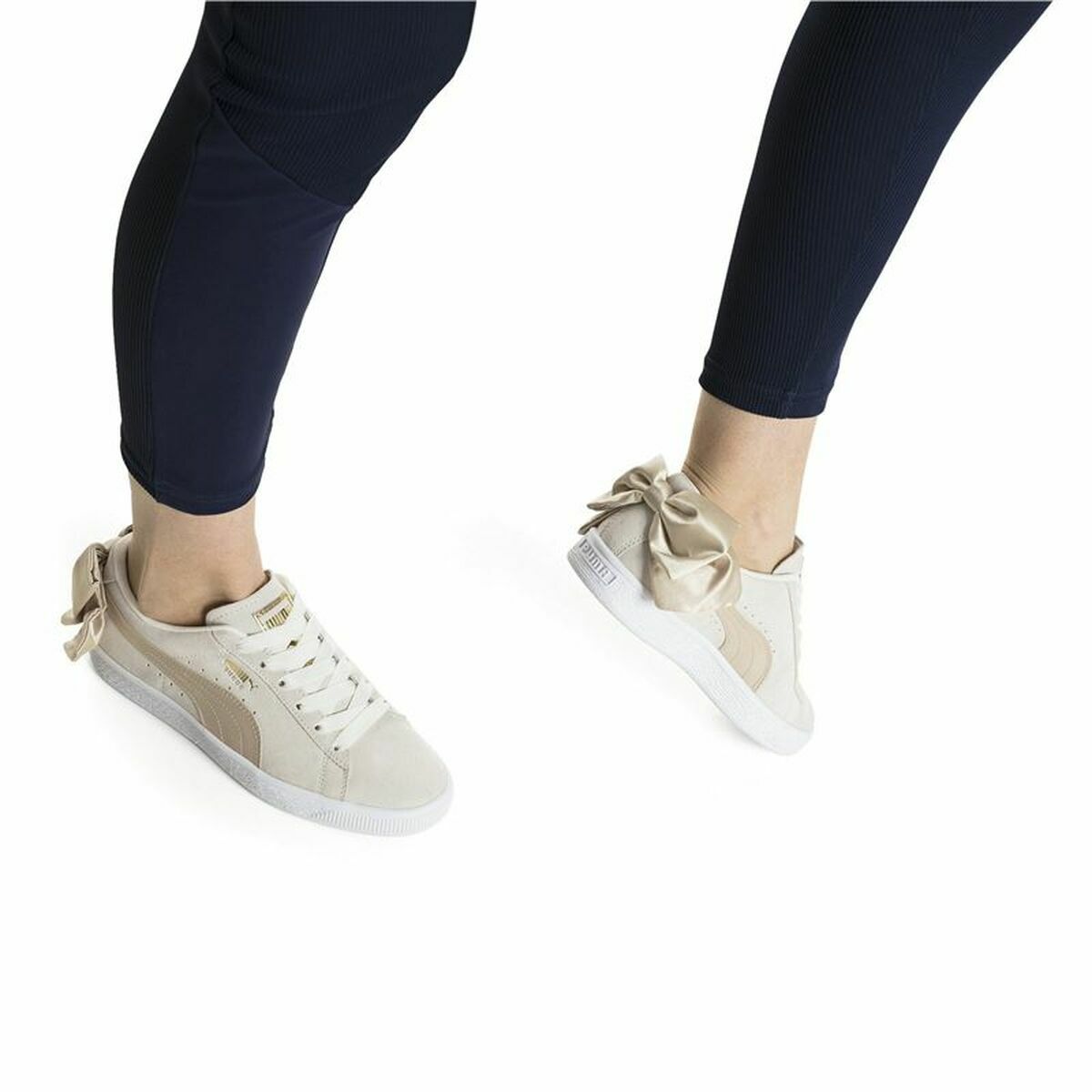 Dames casual sneakers Puma Sportswear Suede Bow Varsity Beige