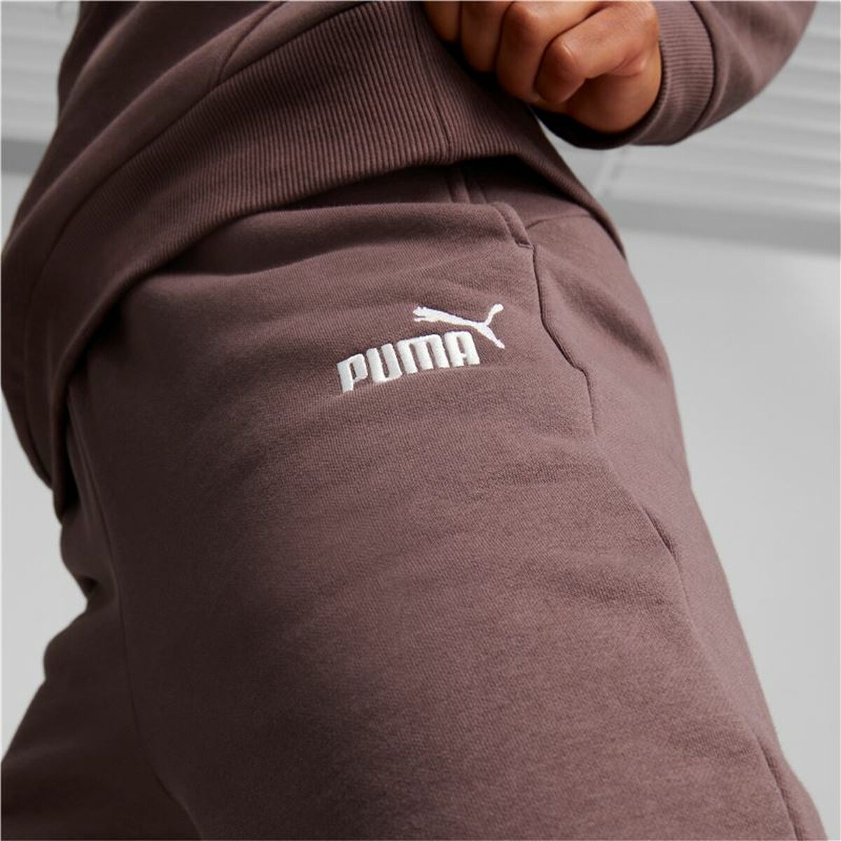 Volwassenen Trainingbroek Puma Ess+ Embroidery High-Waist Bruin Vrouw