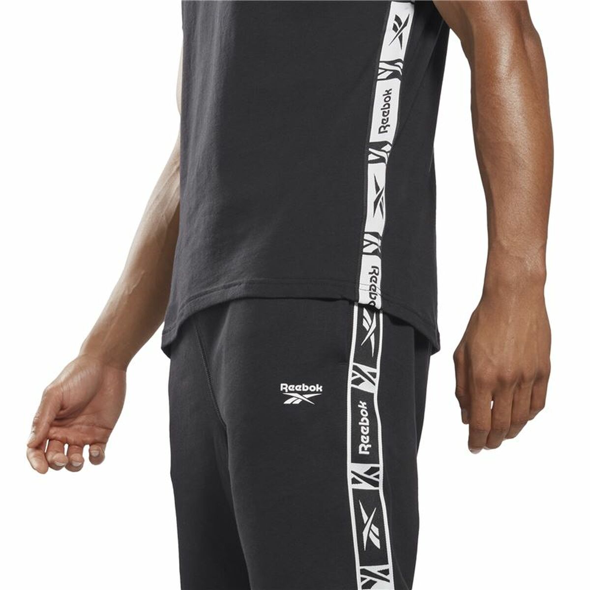 Heren-T-Shirt met Korte Mouwen Reebok Identity Zwart