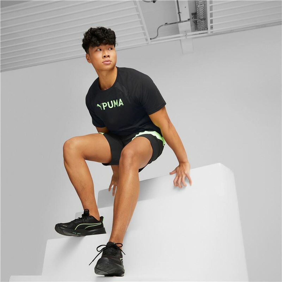 Heren-T-Shirt met Korte Mouwen Puma Ultrabreathe Triblend Zwart