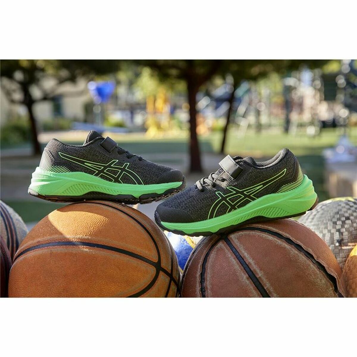 Hardloopschoenen voor Kinderen Asics GT-1000 11 Zwart/Groen